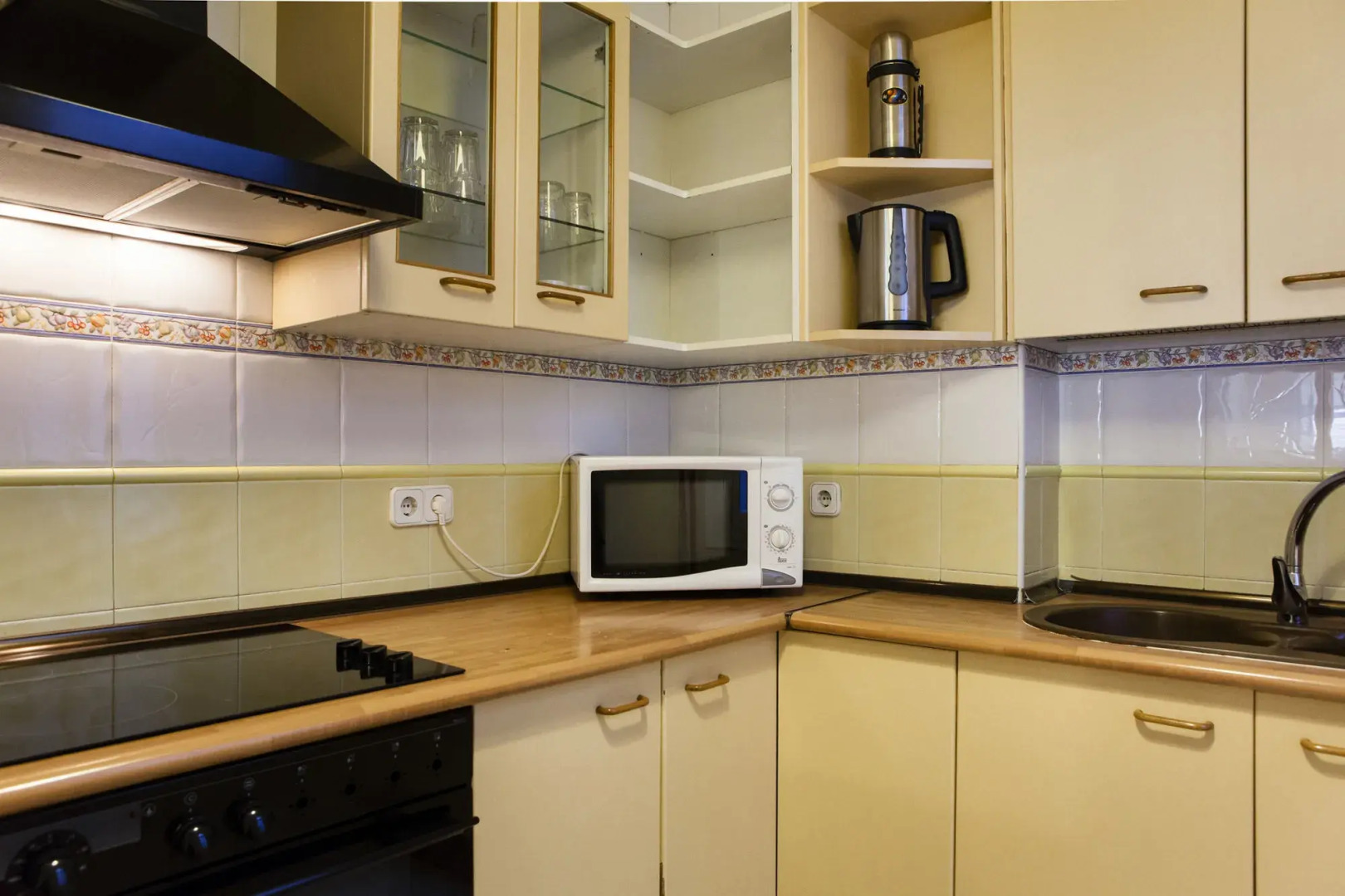 Las Ramblas Pasaje Bacardi Apartments