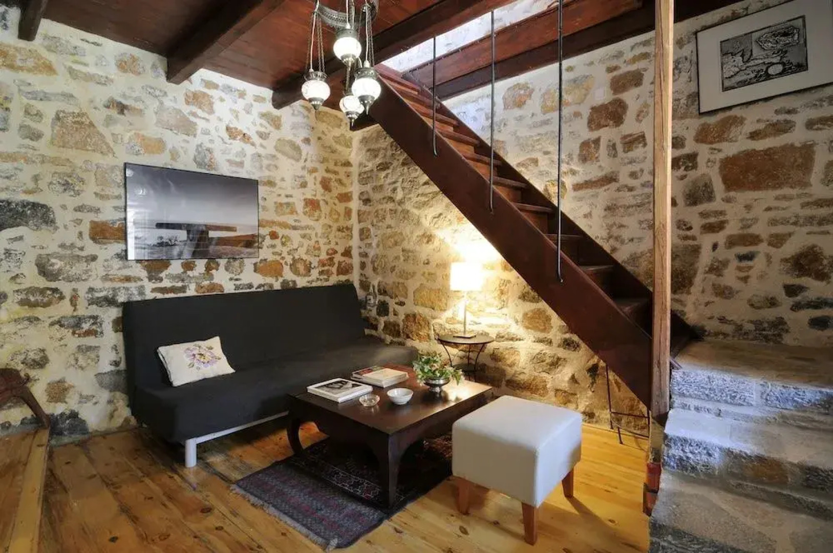 Elounda Traditional Art Suites