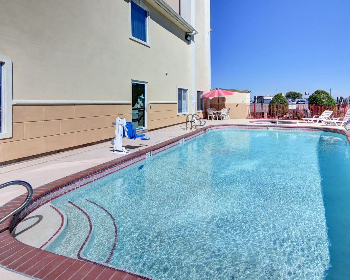 Quality Inn & Suites Terrell