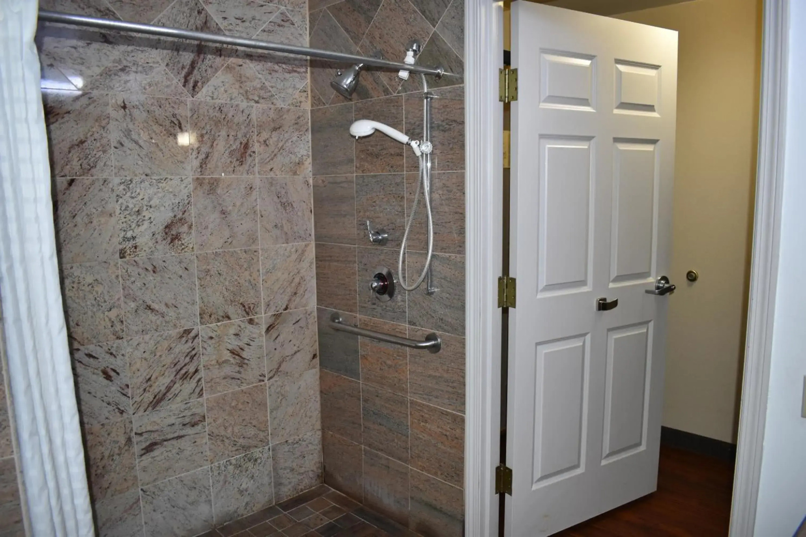 Country Inn & Suites by Radisson, Hagerstown, MD