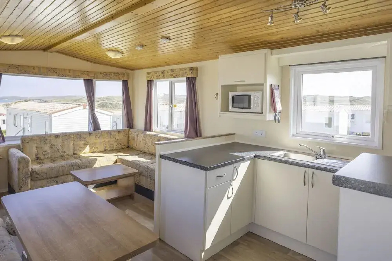 The Lakes Rookley Holiday Park