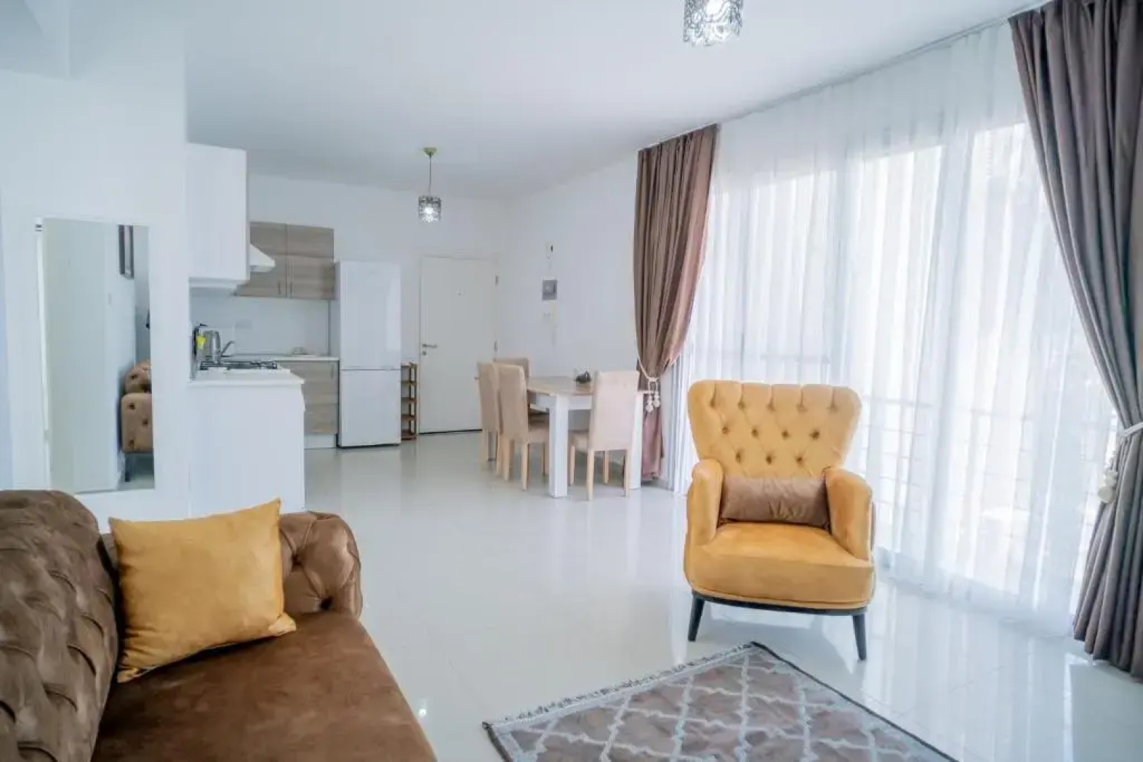 Beautiful Two-bedroom Apartment with Sea and Mountain views Sel 8-5