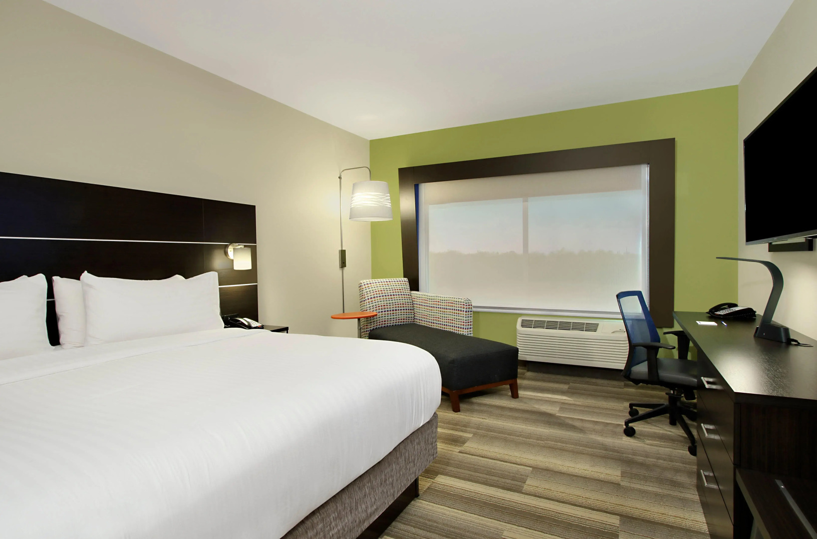 Holiday Inn Express & Suites Brookshire - Katy Freeway by IHG