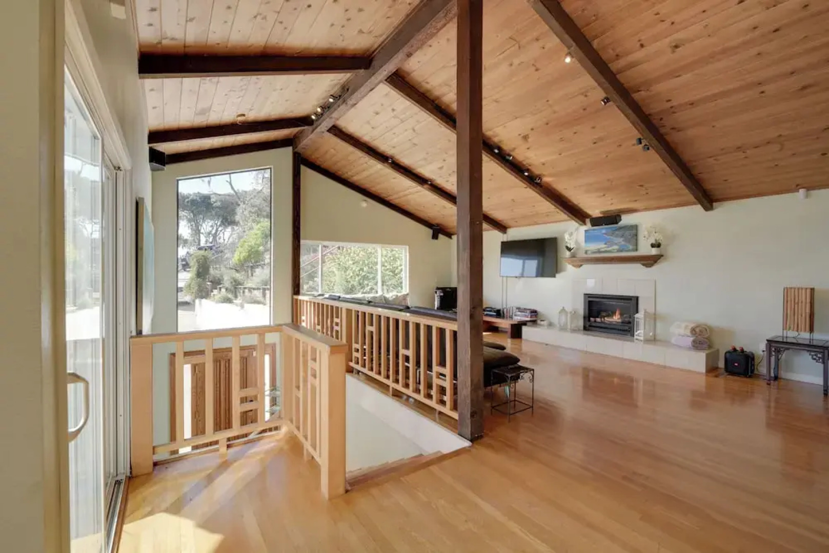 Aptos Home w/ Decks & Hot Tub - 2 Mi to Beach!