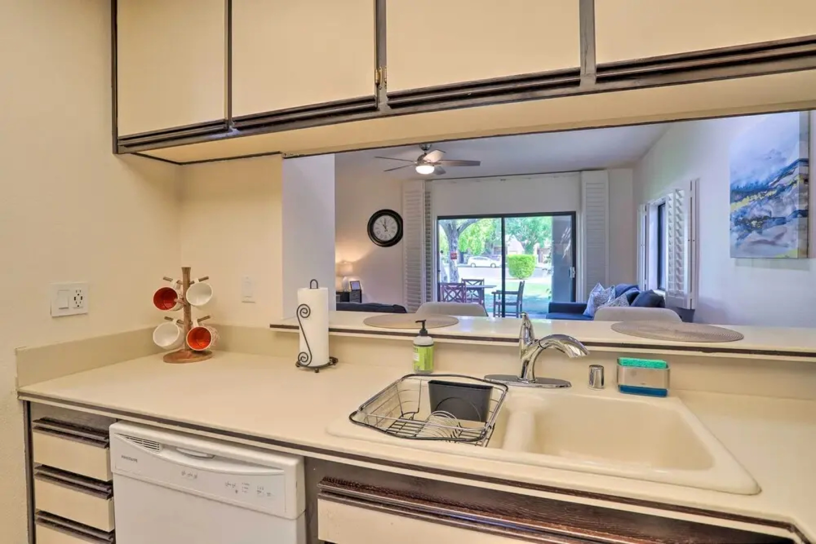 Cathedral City Condo w/ Pool & Golf Access!