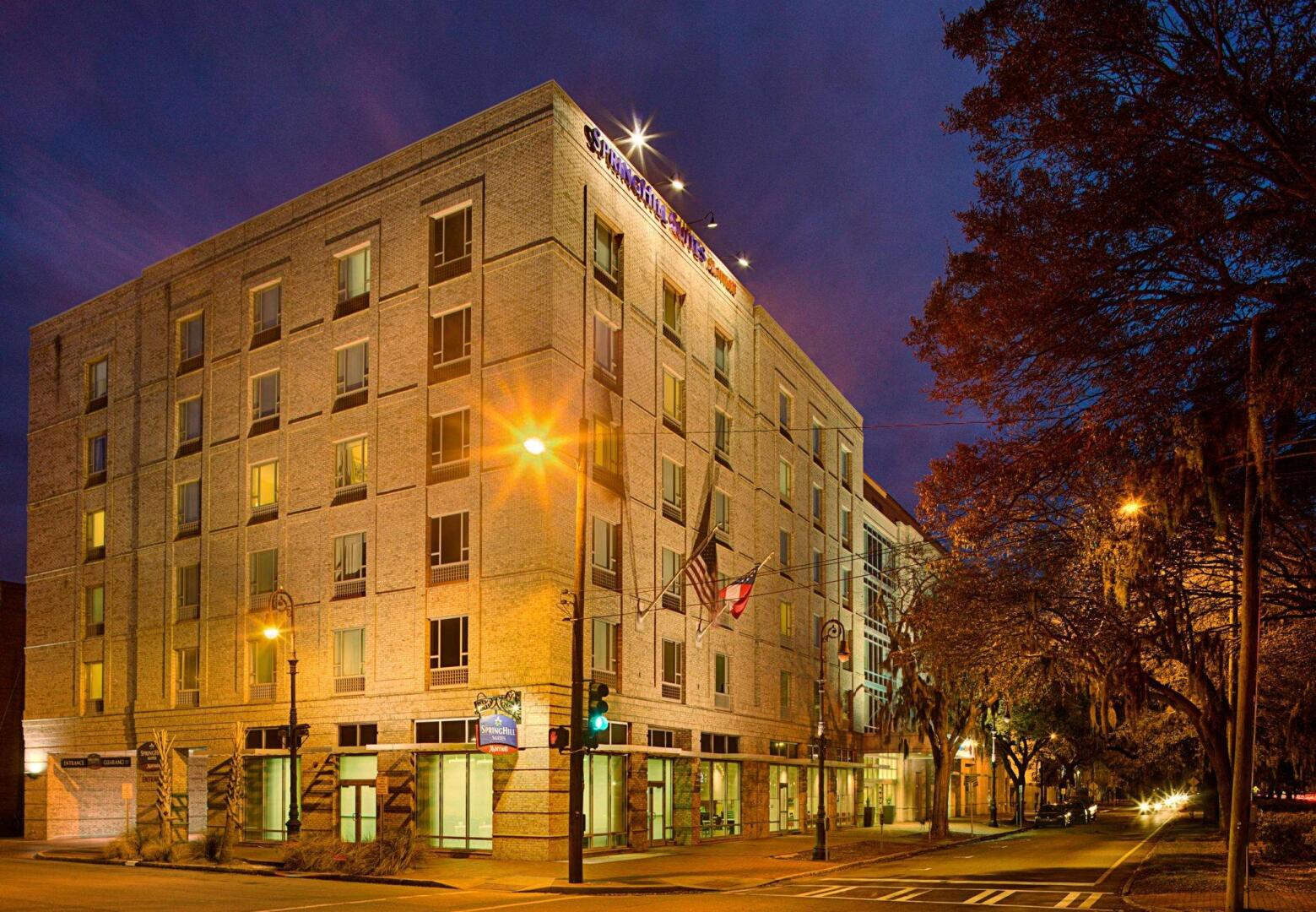SpringHill Suites Savannah Downtown / Historic District