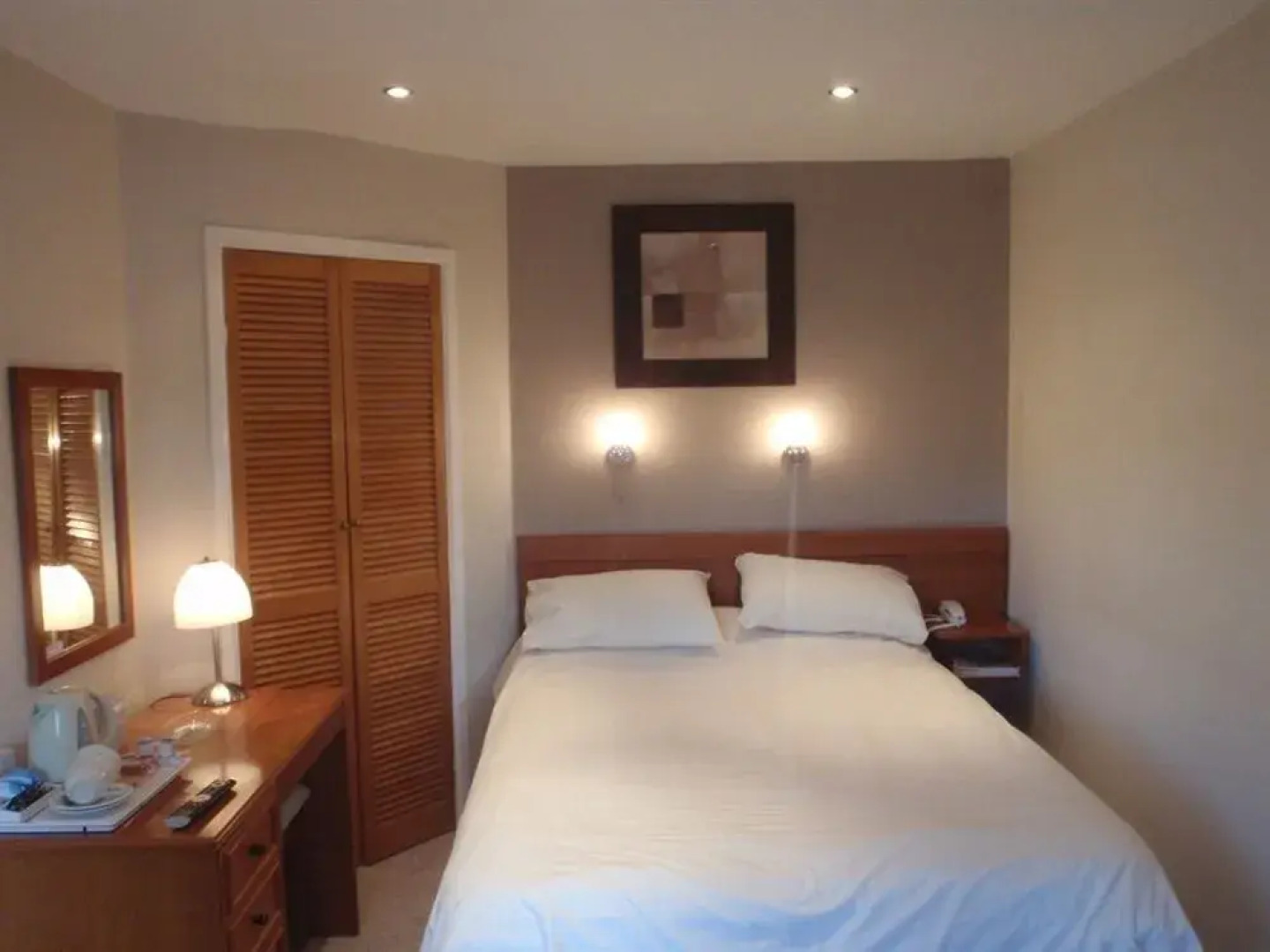 The Shaw Country Hotel