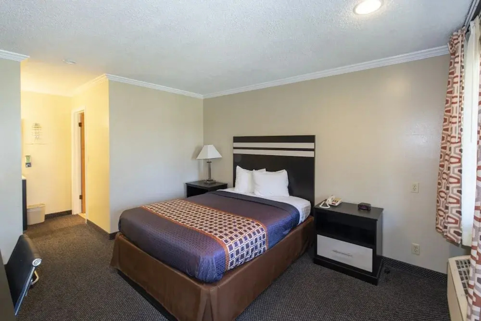 Surf Motel and Gardens