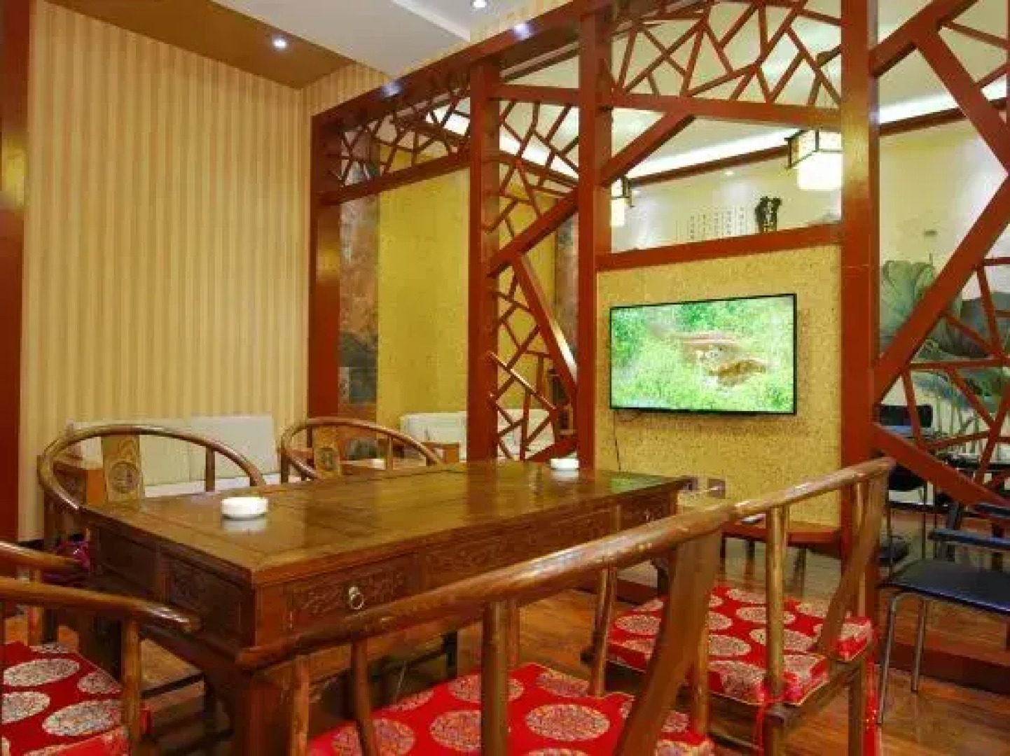 Shiji Guangchang Hotel