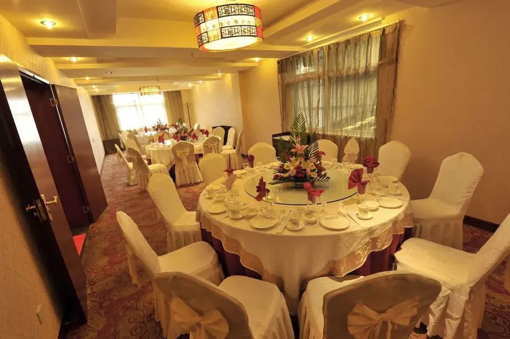 Shangri-La Original Density Hotel