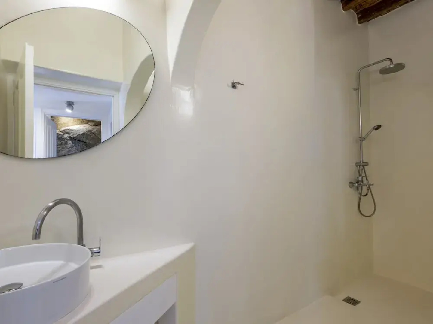 Baybees Sea View Residence