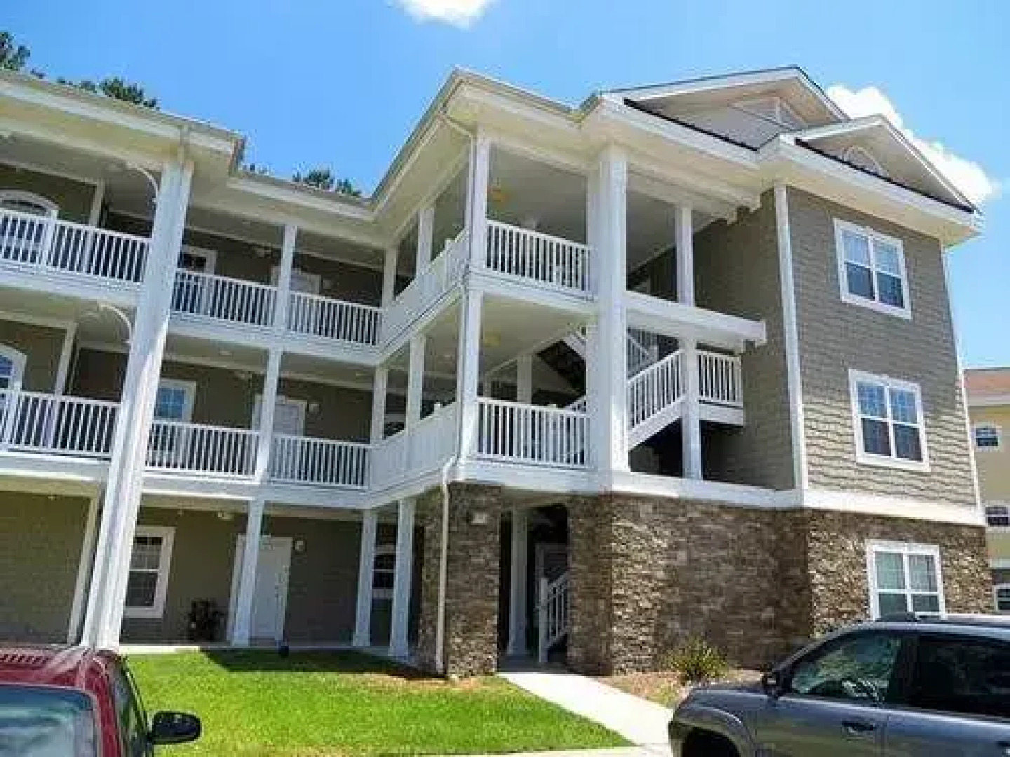Tullamore 205 3 Br condo by RedAwning