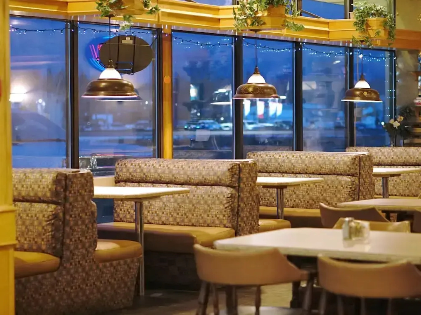 The Ritz Cafe and Motor Inn