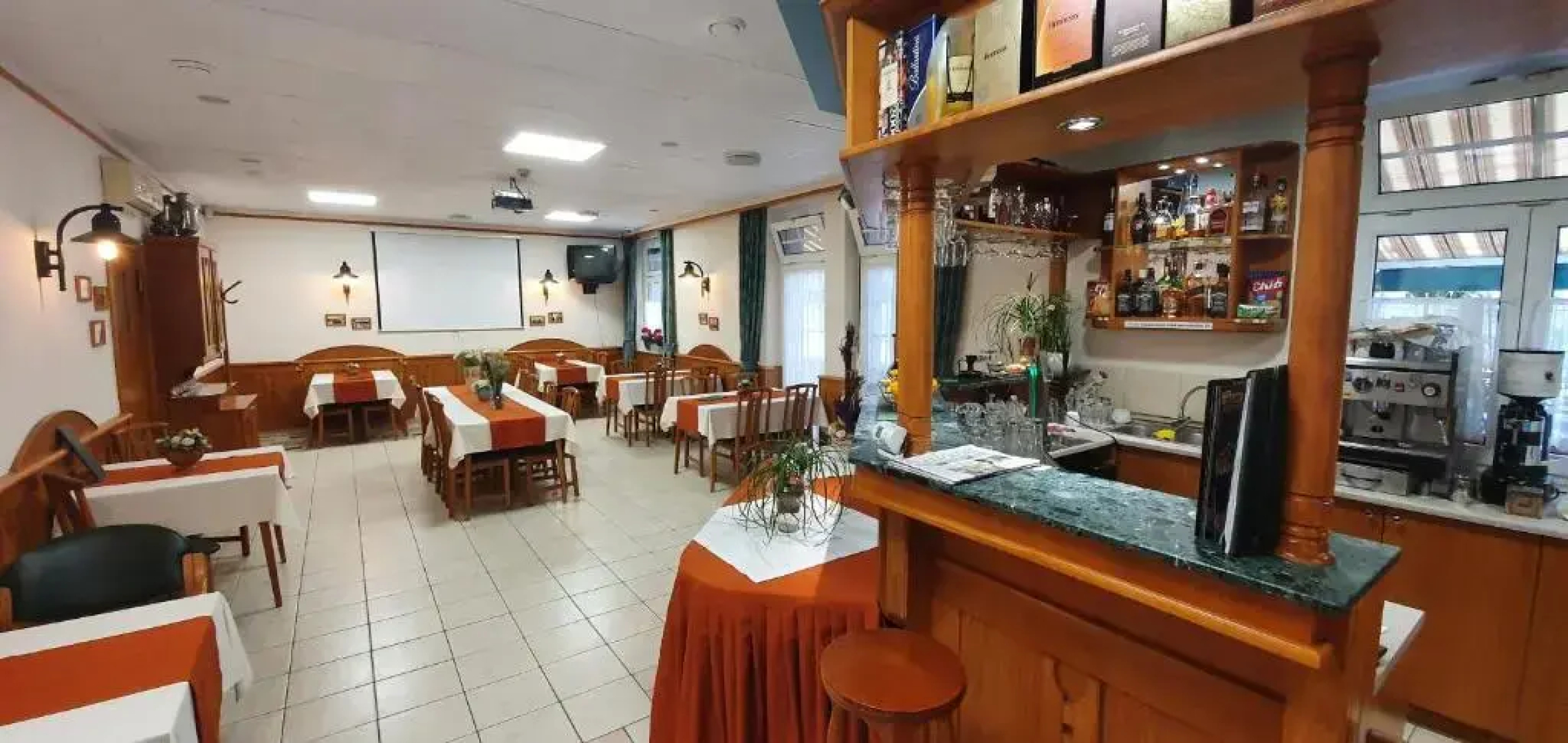 Hotel Baross