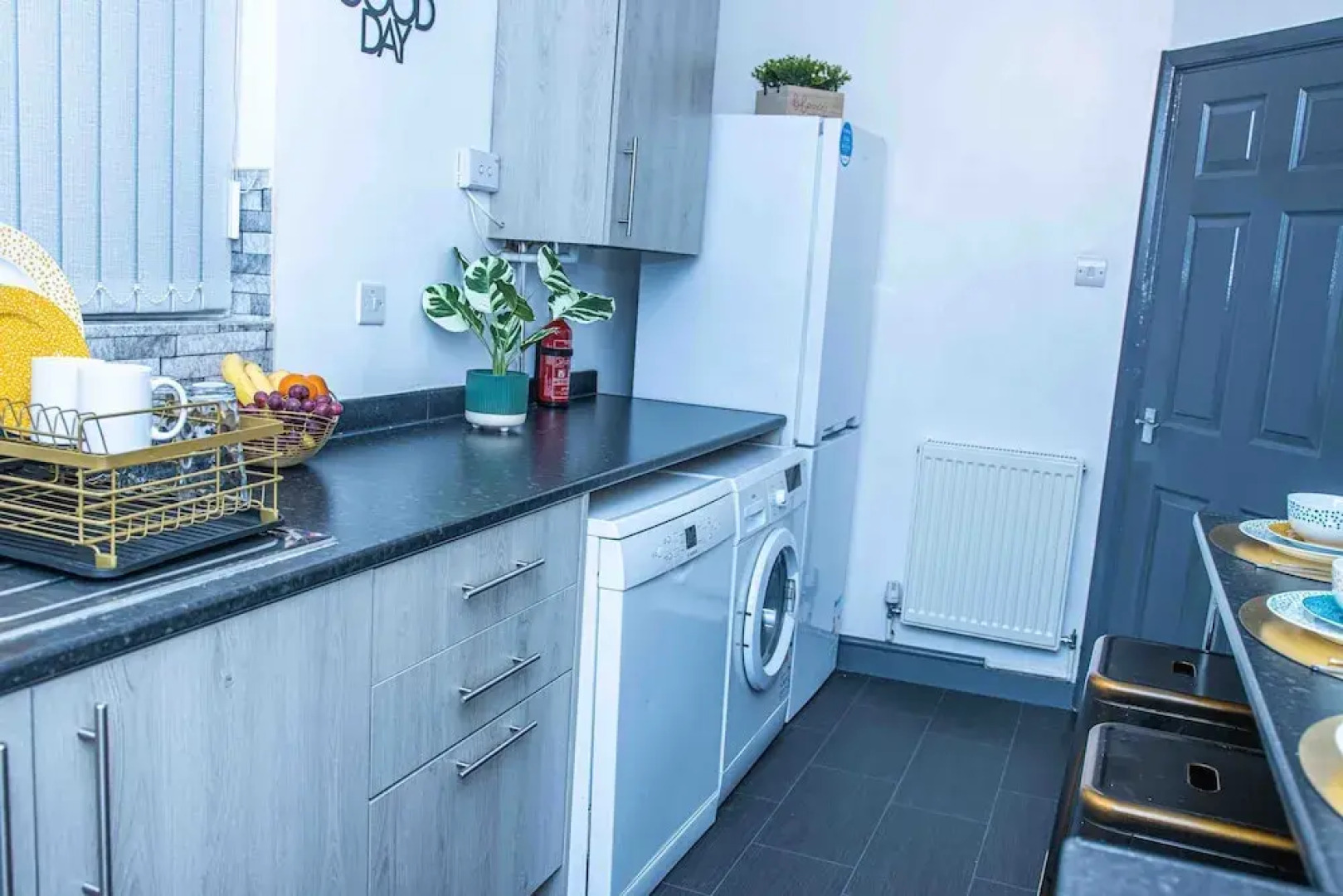 Dudley 3bedroom Home-perfect for Long & Short Stay