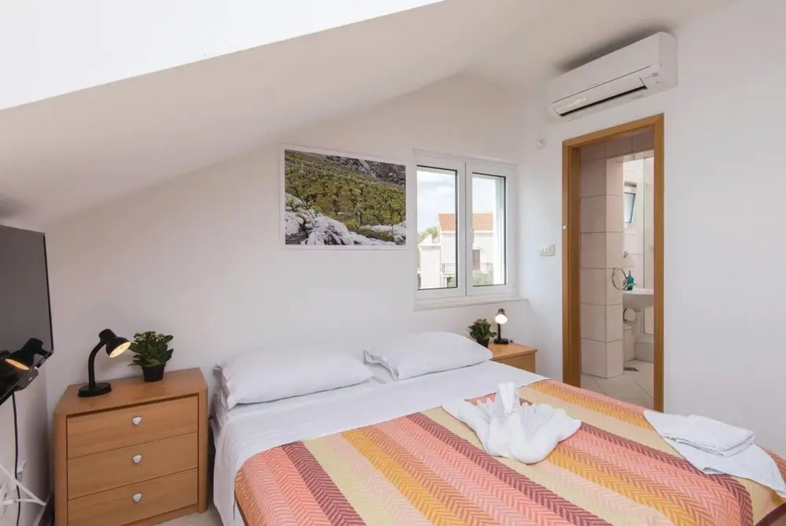 Amazing Home in Kuciste With Sauna, Wifi and 9 Bedrooms