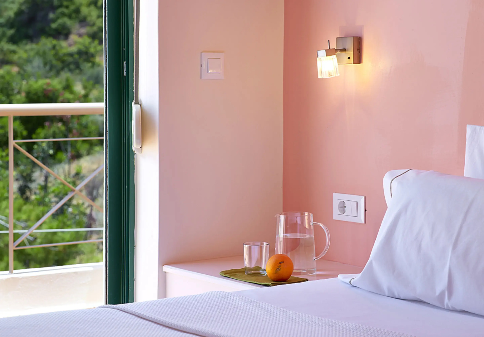 Bella Vista Hotel by Checkin