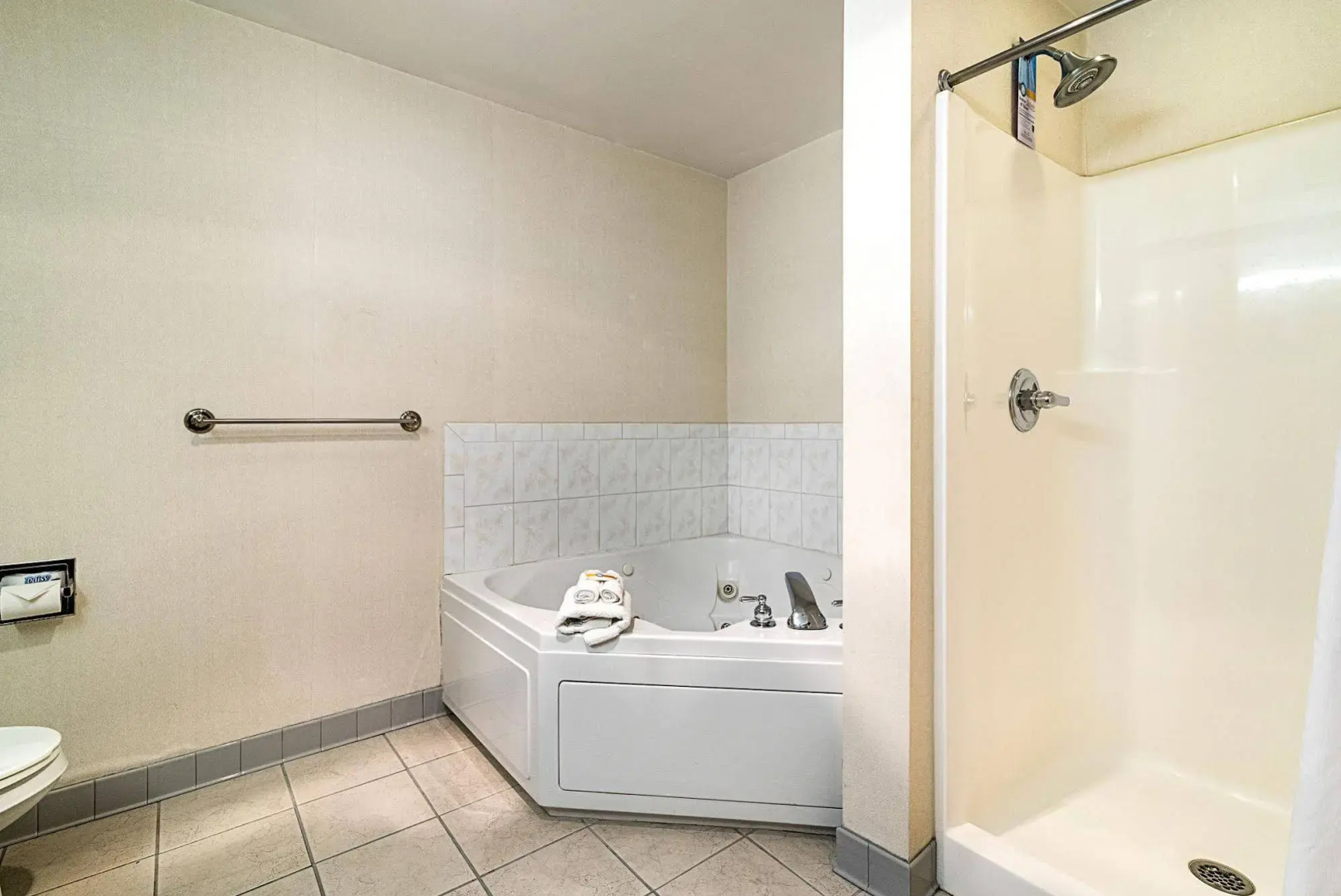 Days Inn & Suites Schoharie