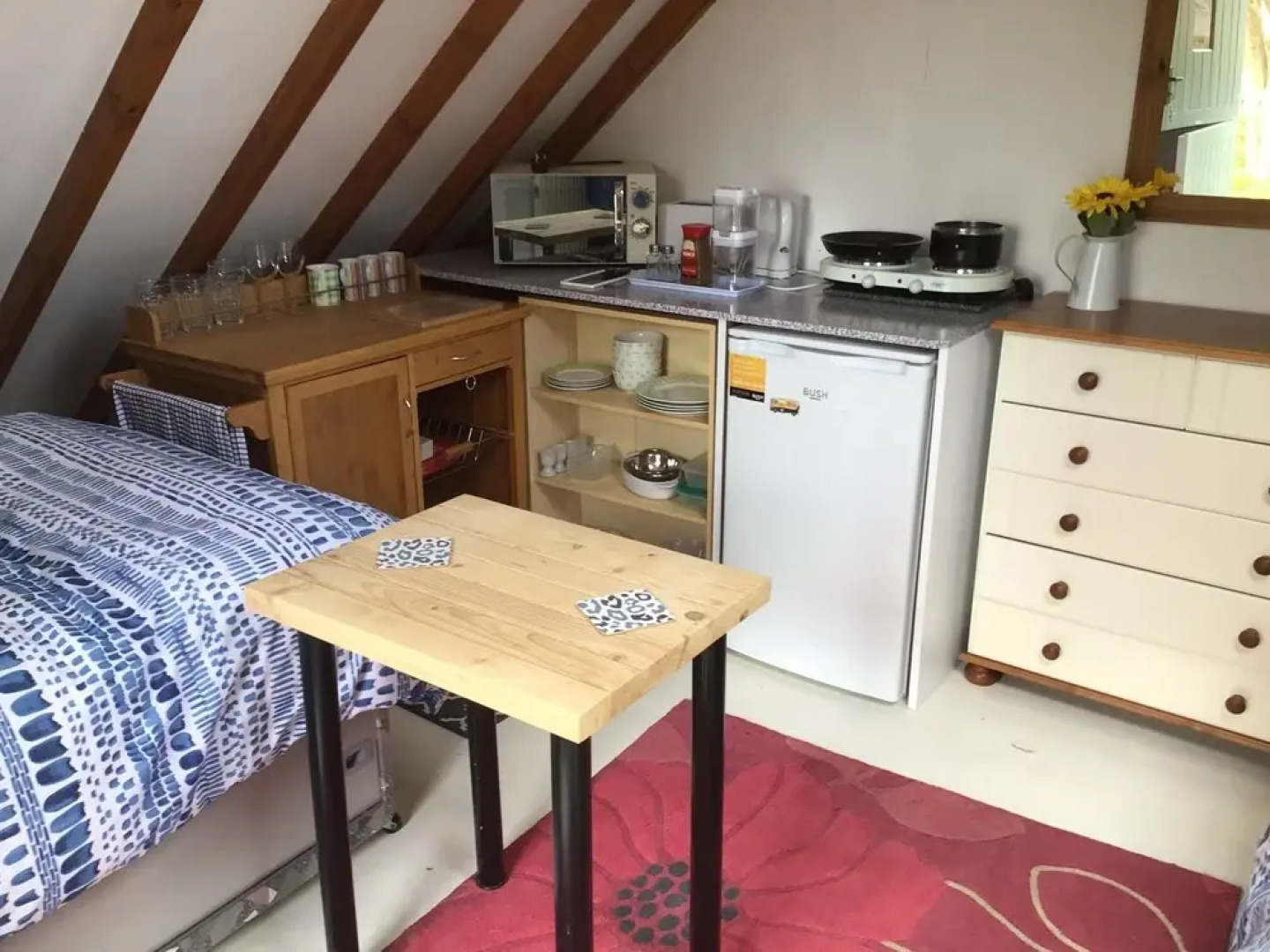 Cozy Camborne Studio Retreat With two Single Beds