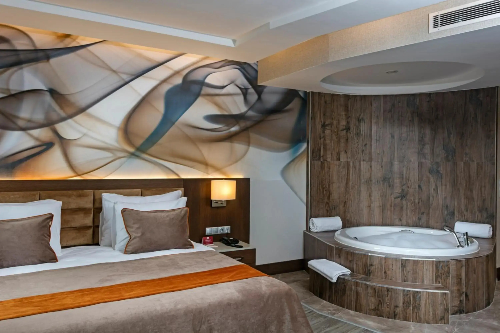 B Business Hotel & Spa