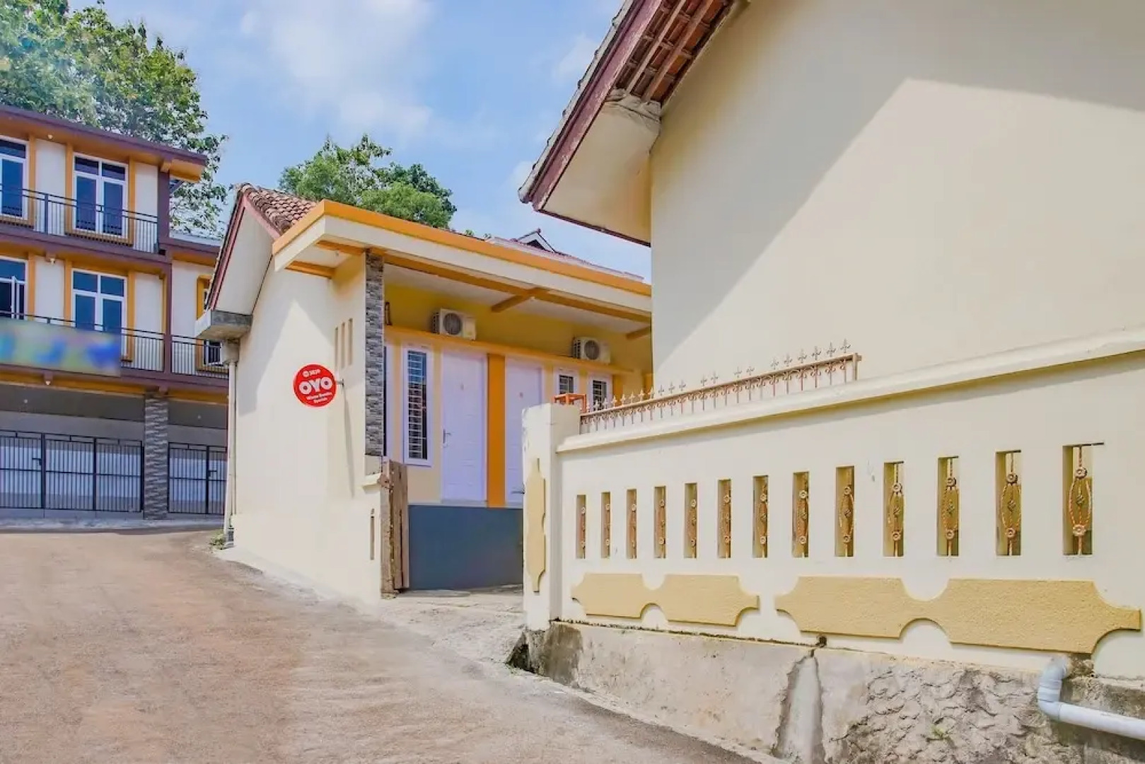 Wisma Bambu Syariah by  OYO Rooms