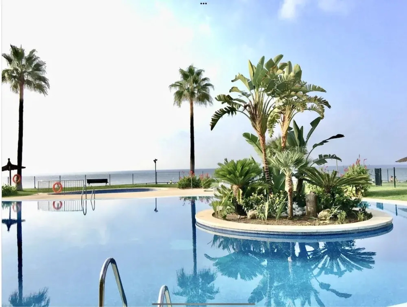 MI CAPRICHO C16 Luxury apartment on the beachfront