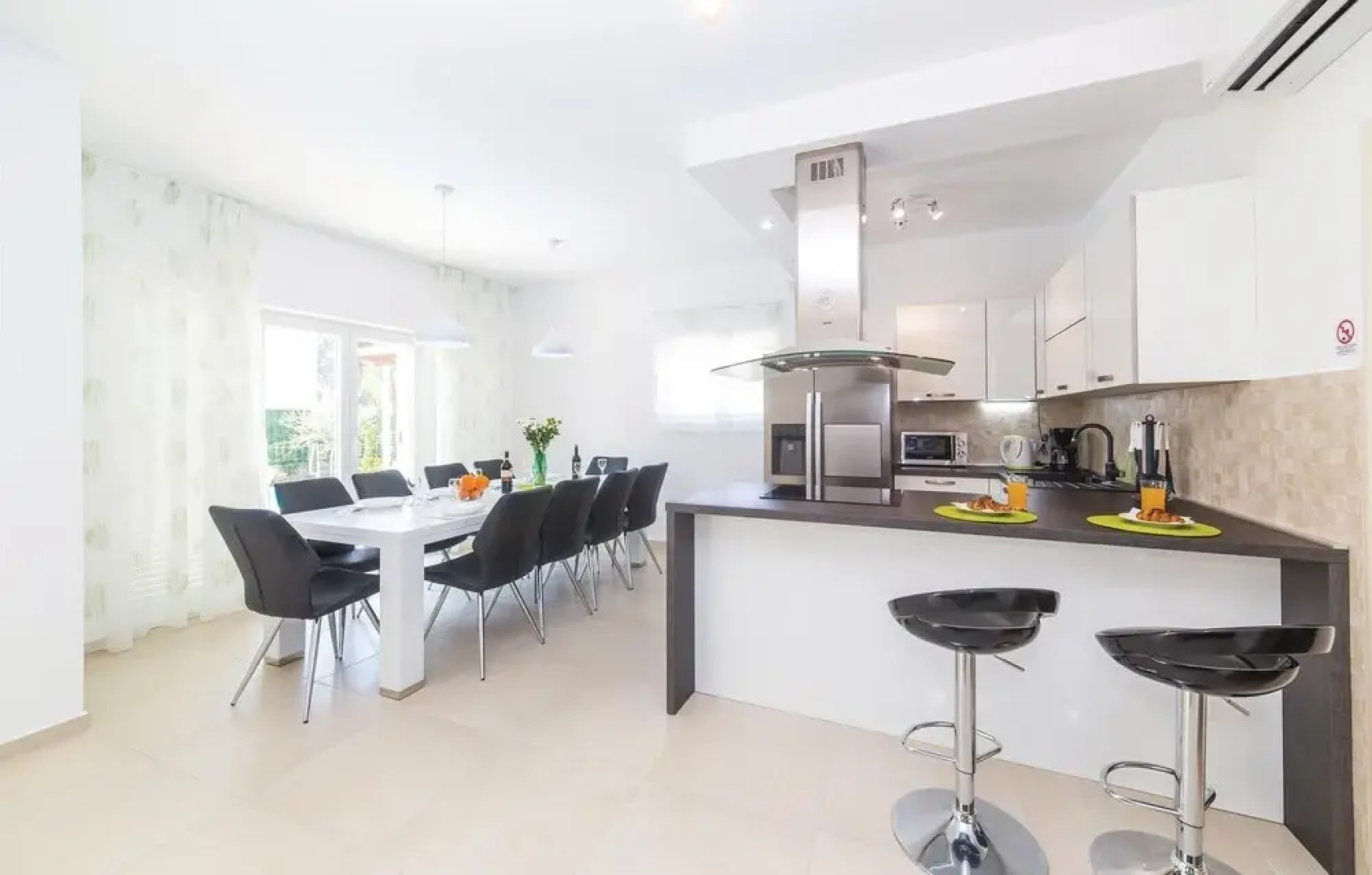 Awesome Home in Kastel Stafilic With Sauna, Wifi and 5 Bedrooms