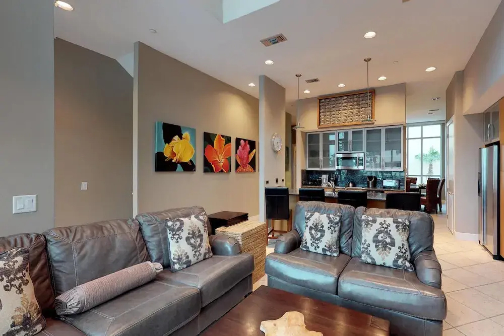 Sapphire Condominiums