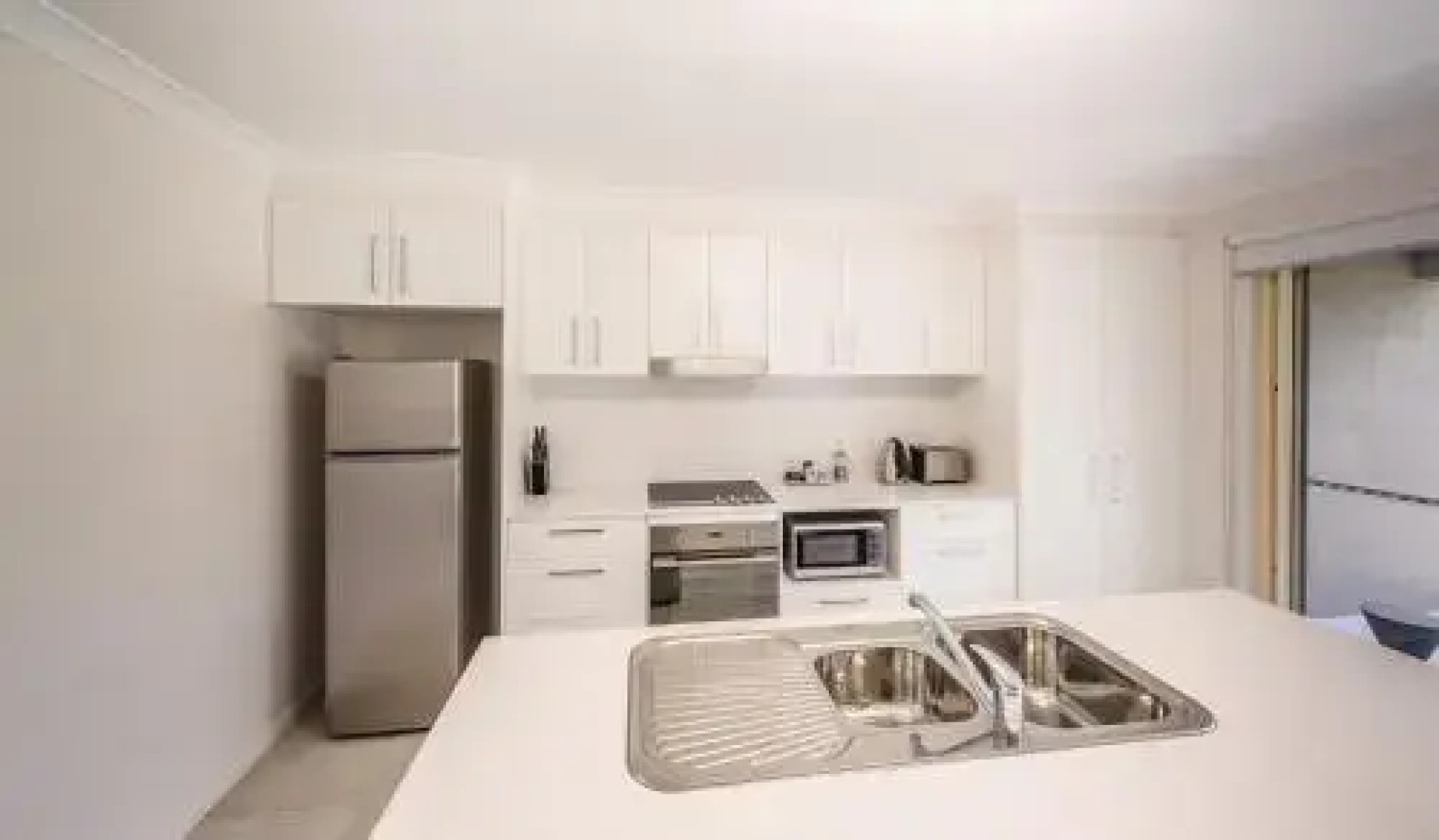 Escape At Nobbys Executive Townhouse 1 74 Pacific Drive