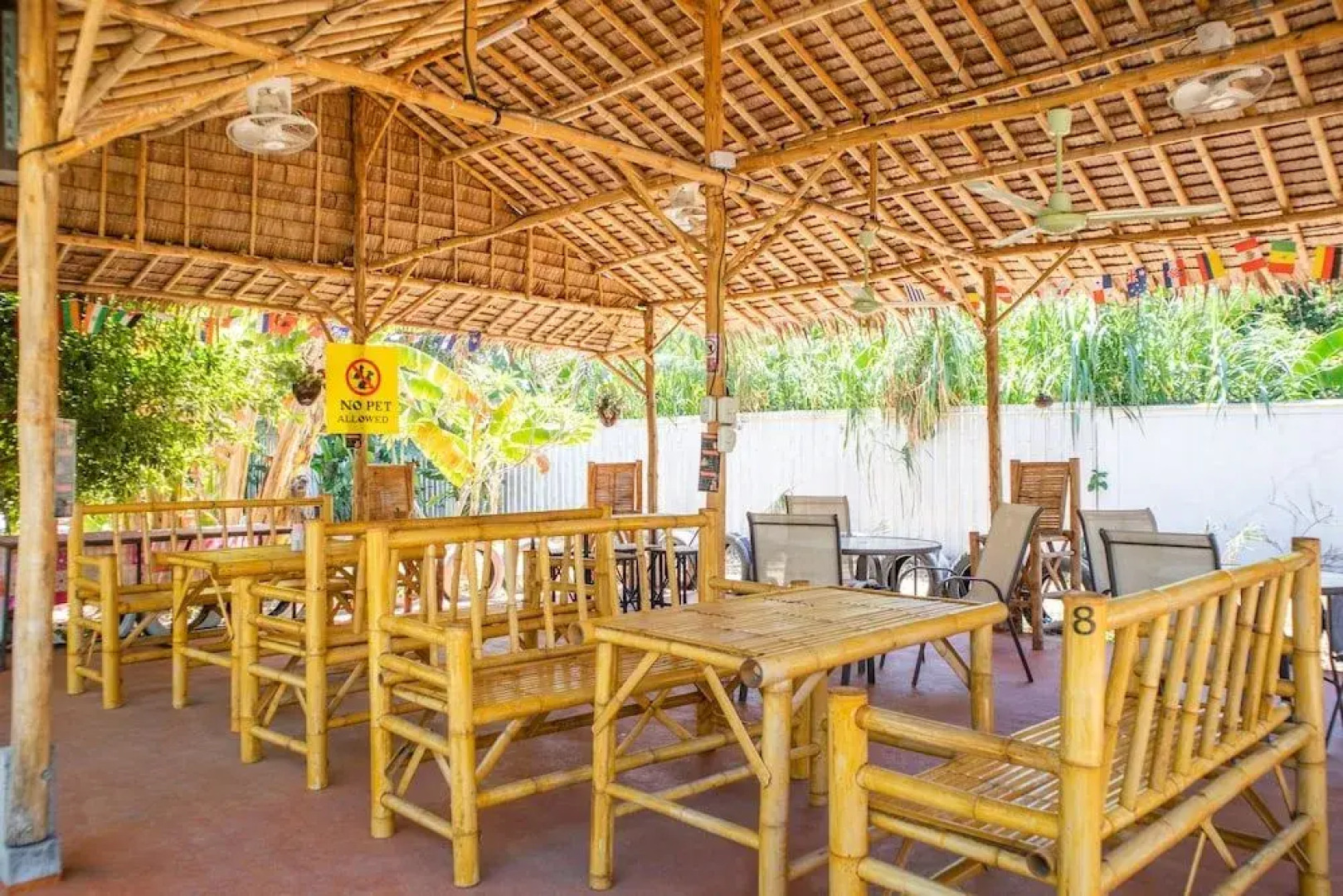 OYO 617 Tira Hostel chalong Phuket