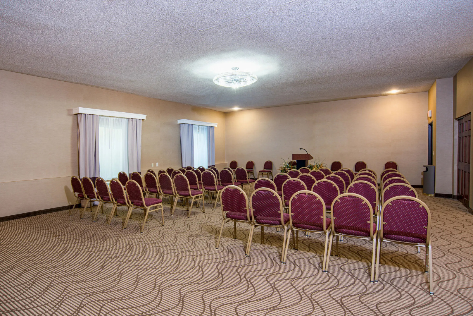 Hamden Hotel and Suites – Hamden New Haven