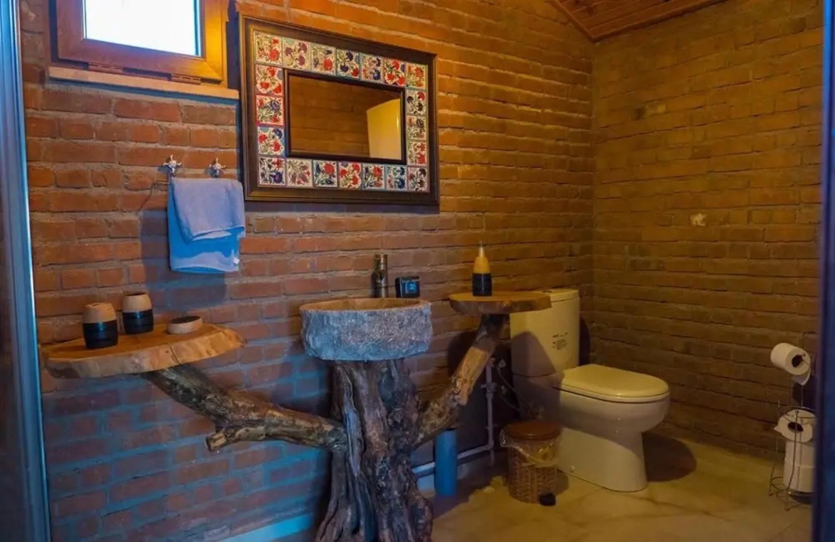 Charming Stone House With Private Pool and Nature View in Iznik Bursa