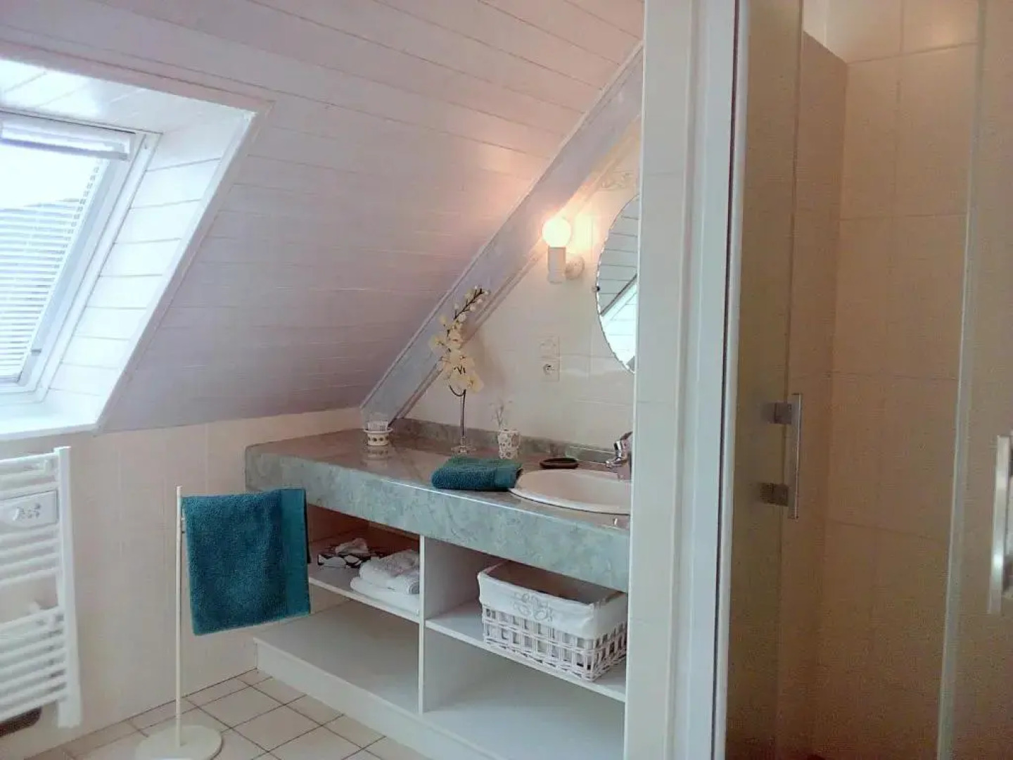 Au calme aux chambres de Kerantum avec cuisine ¿isposition.