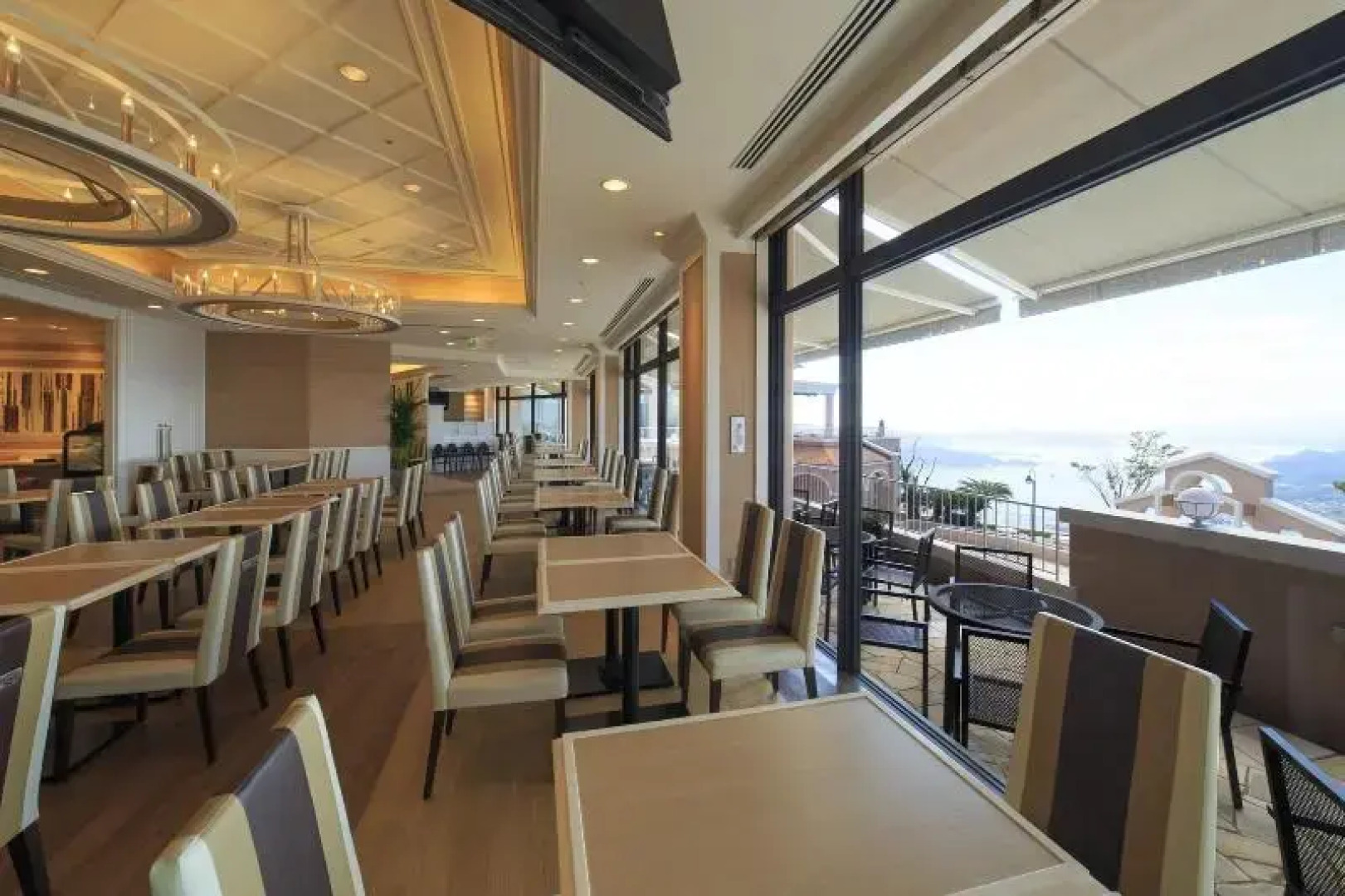 Yumihari No Oka Hotel