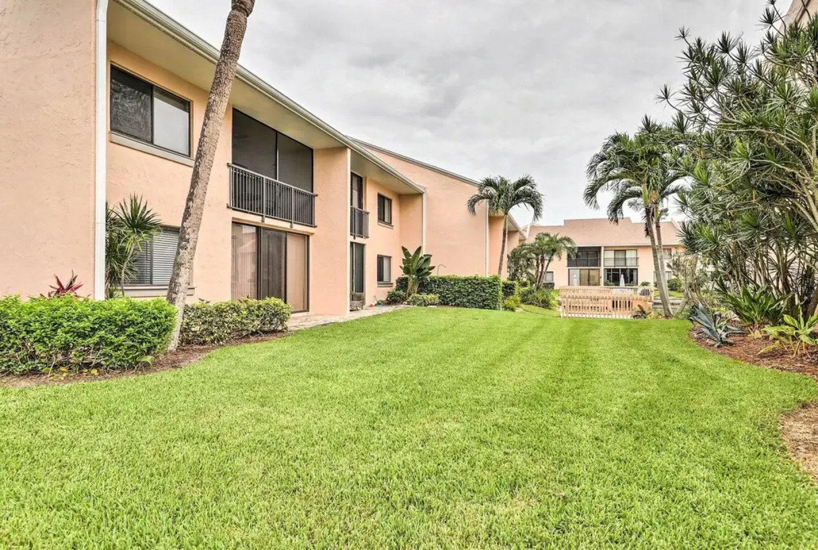 Hutchinson Island Condo: Community Amenities!