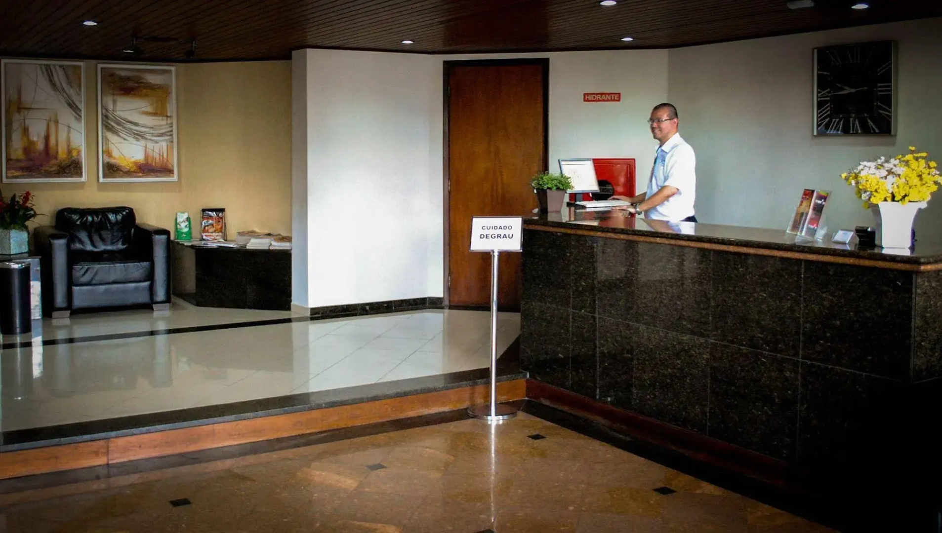 Cezanne Plaza Apart Hotel