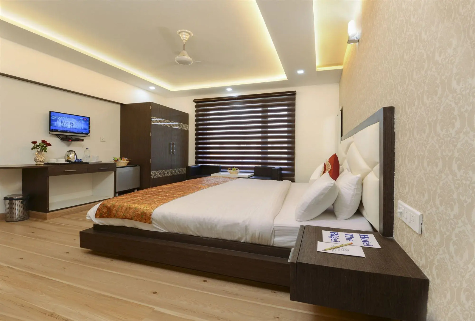 Hotel Heaven Resorts