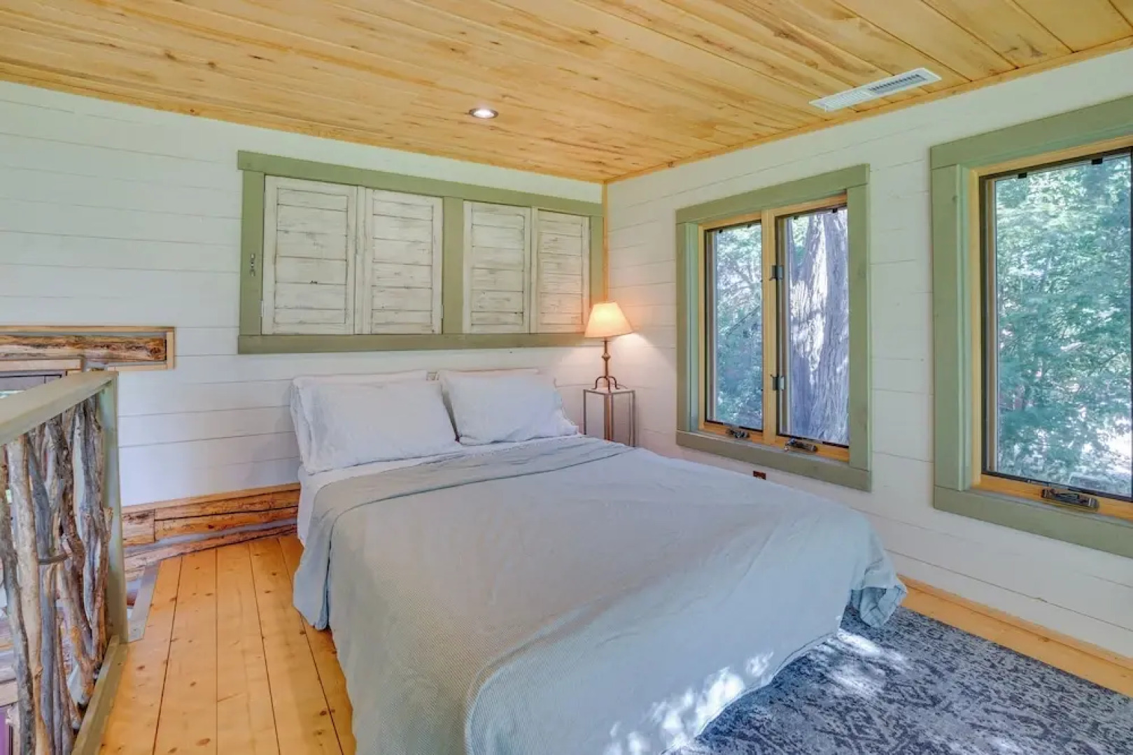 Luxe Log Cabin ~ 15 Mi to Downtown Moab!