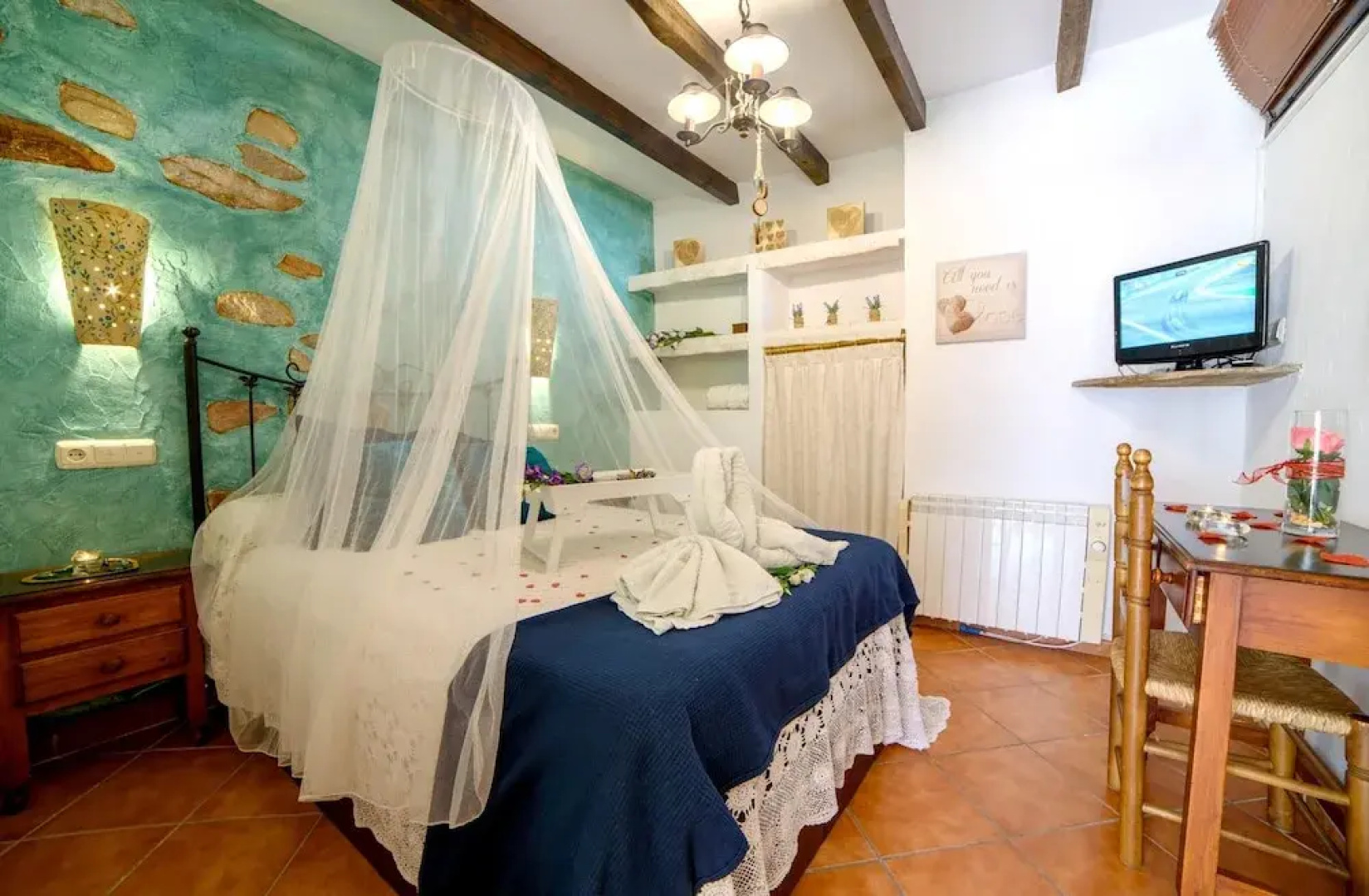 House With one Bedroom in Laroya, With Wonderful Mountain View, Pool A