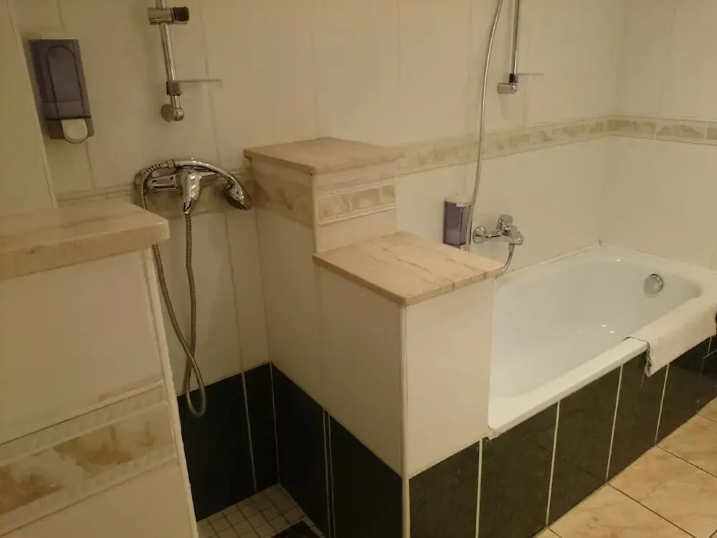 Hotel Happy Apartments