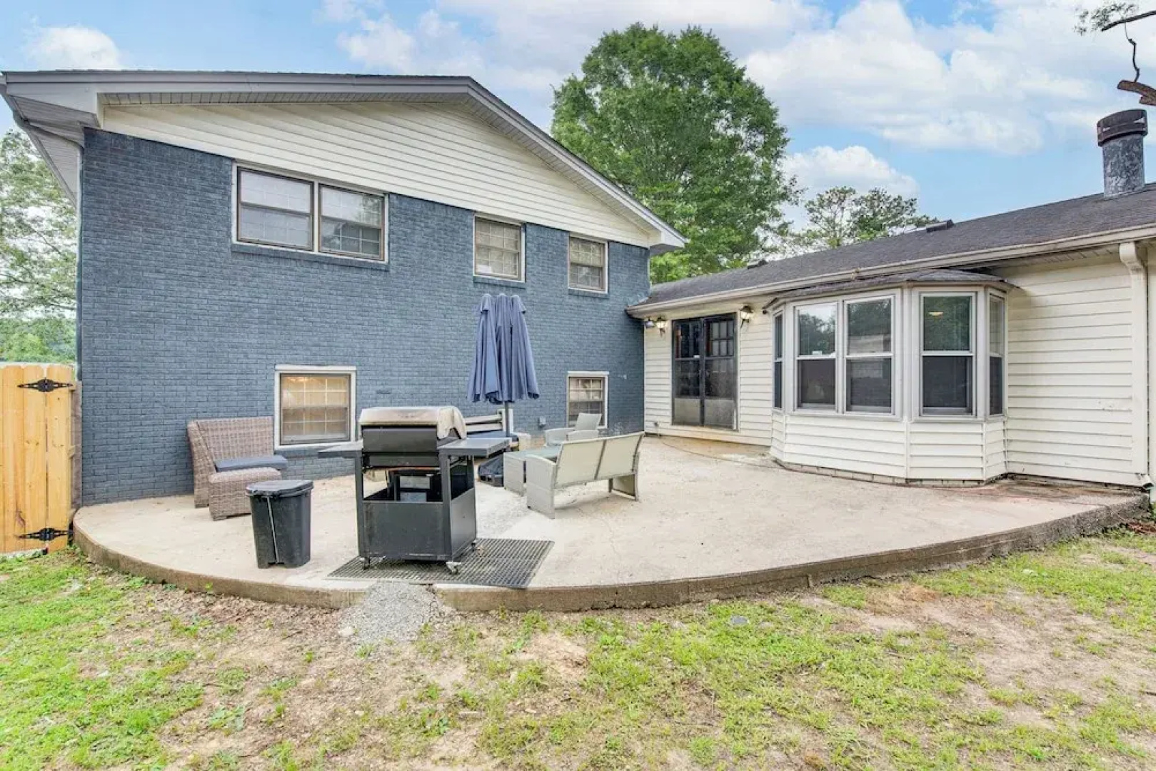 6 Mi to Airport: Riverdale Home w/ Private Pool!