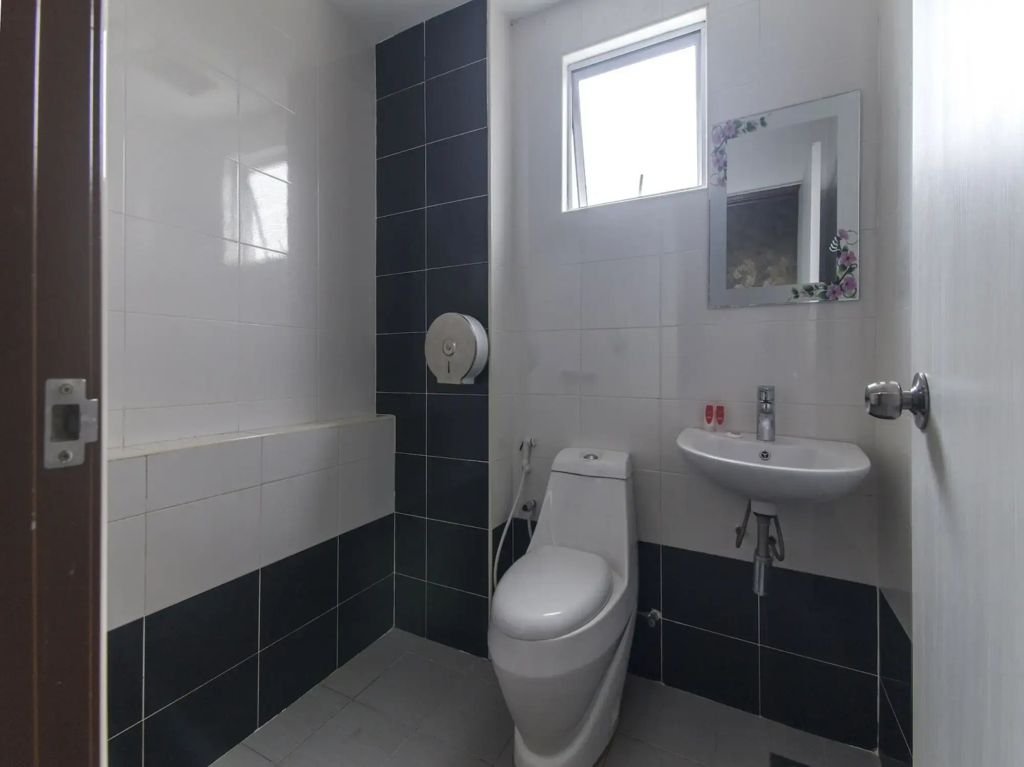 Super OYO Capital O 804 Hotel Pinji