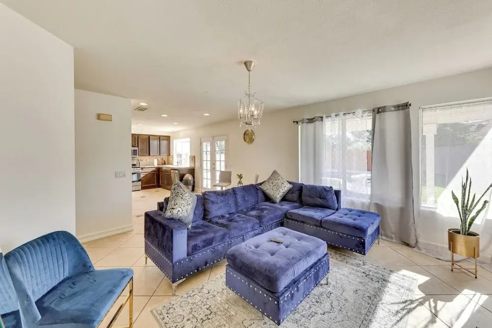 Lake Elsinore Home w/ Pool - 44 Mi to Disneyland!