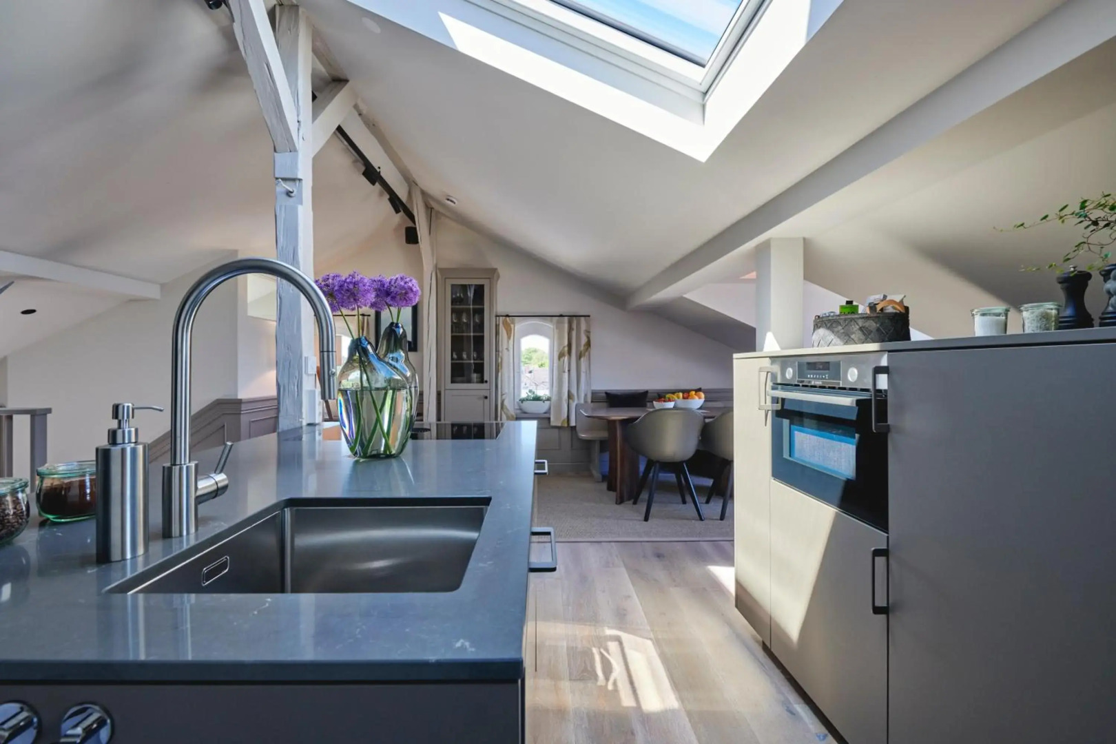 Goldmädchen 93 - Honeymoon Suite