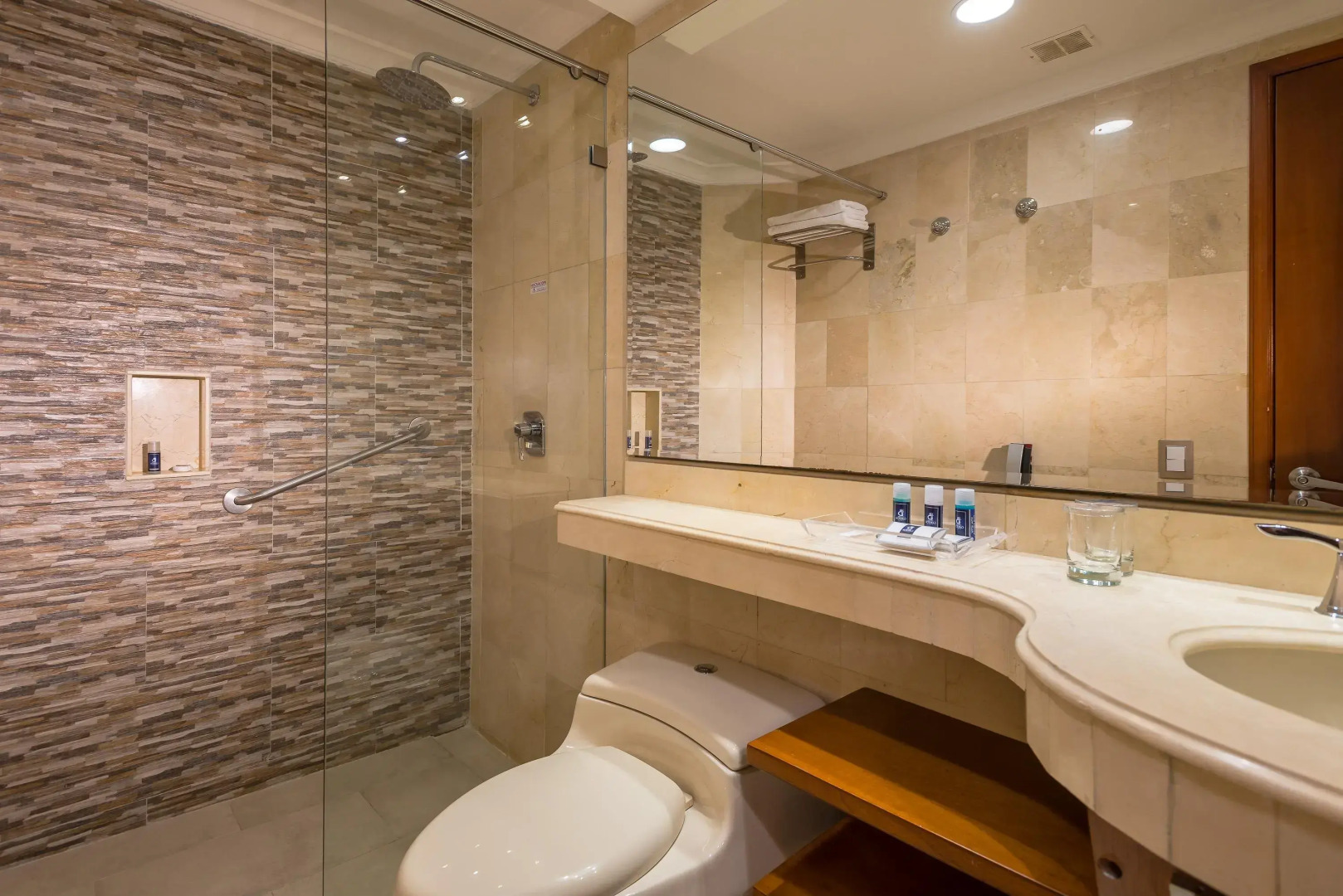Hotel Dann Carlton Bucaramanga