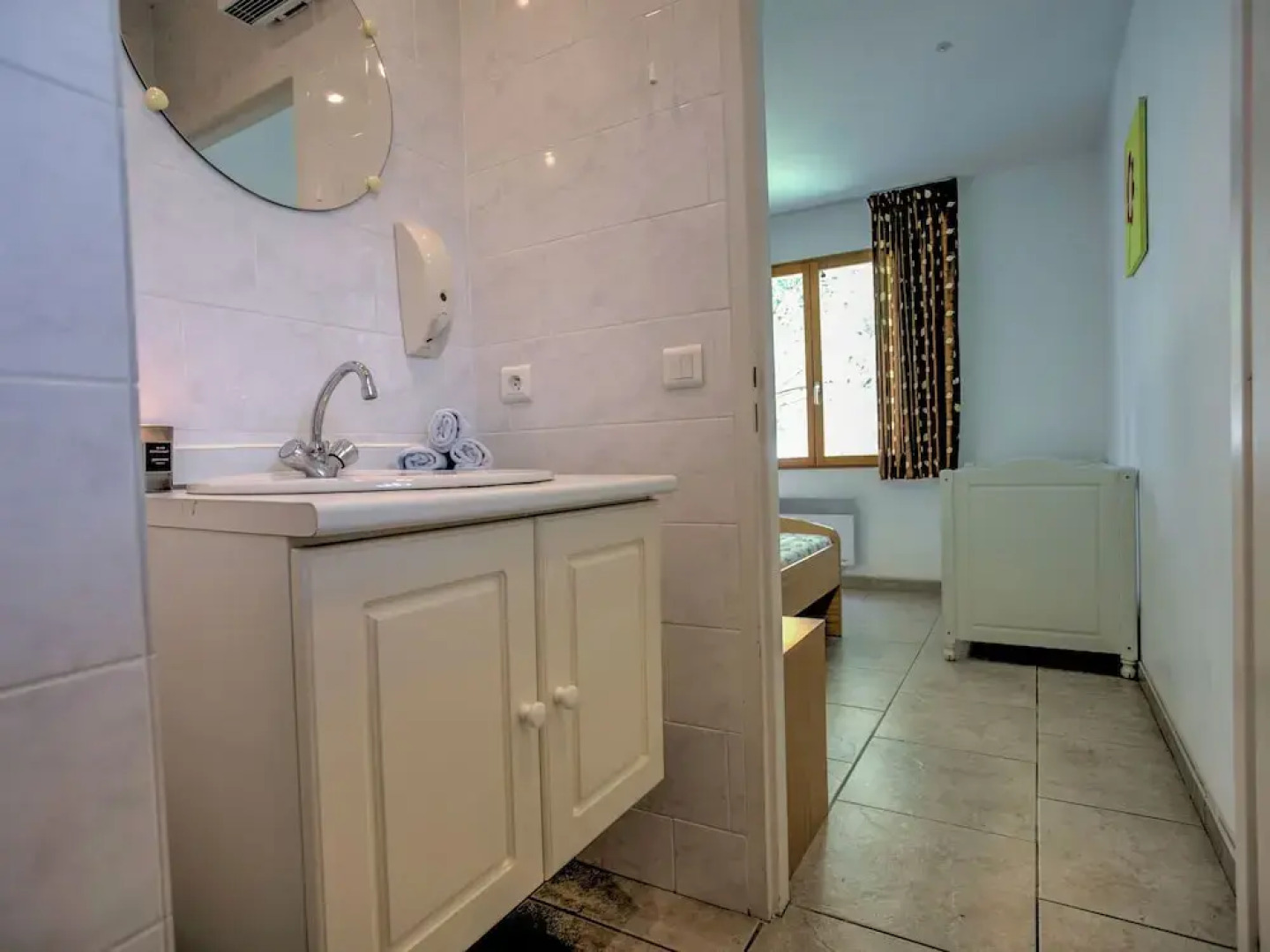 Lively Villa in Félines-minervois With Pool