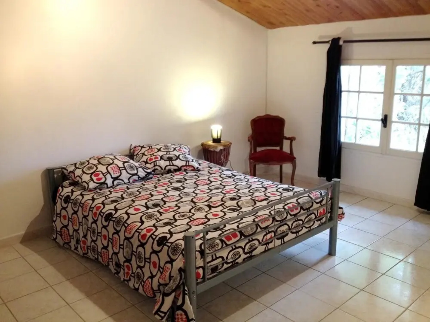 Villa With 6 Bedrooms in Cannes-et-clairan, With Wonderful Mountain Vi