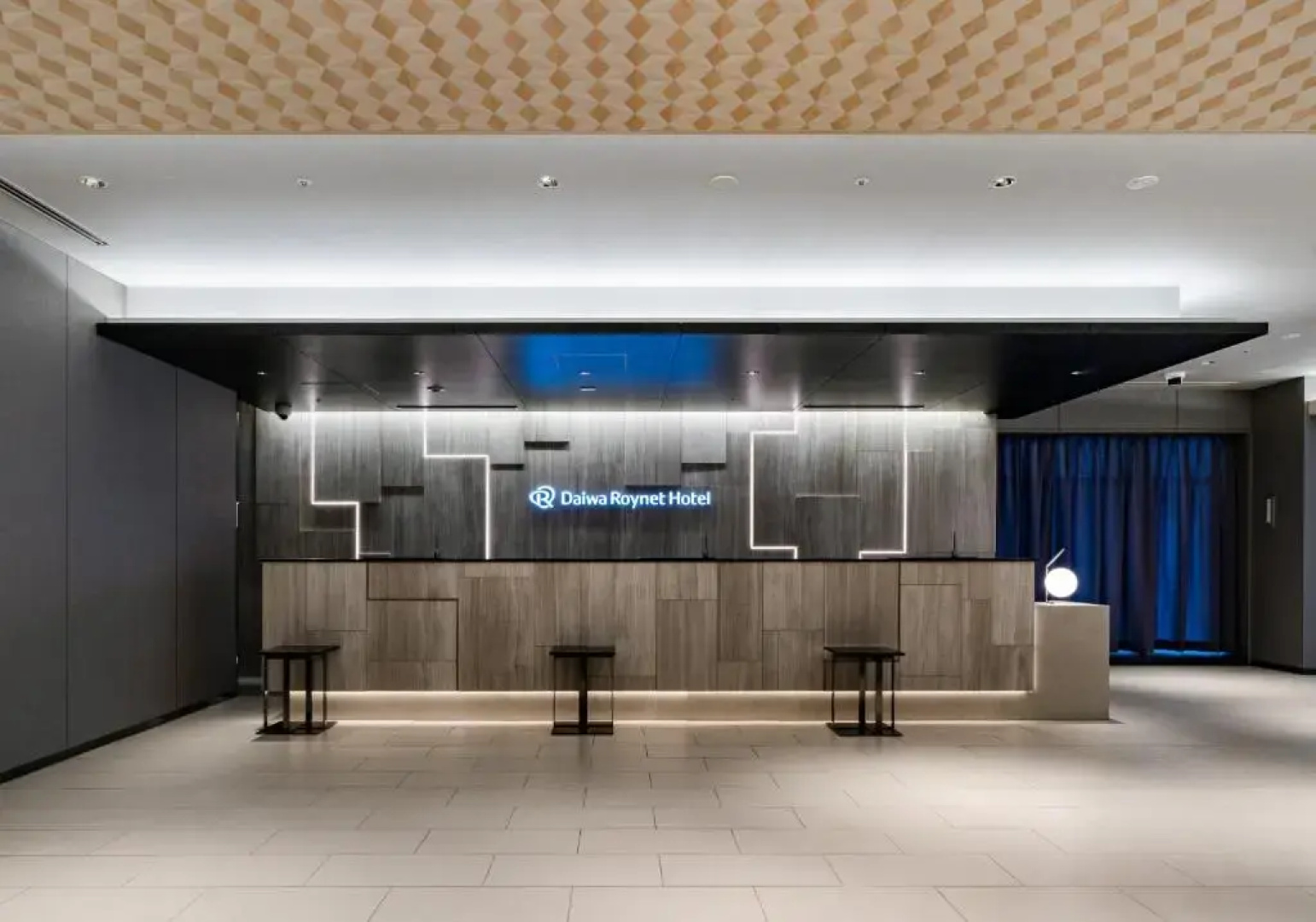 Отель Daiwa Roynet Hotel Tokyo Kyobashi PREMIER