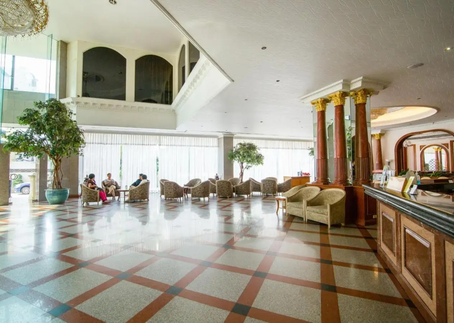 Royal Benja Hotel
