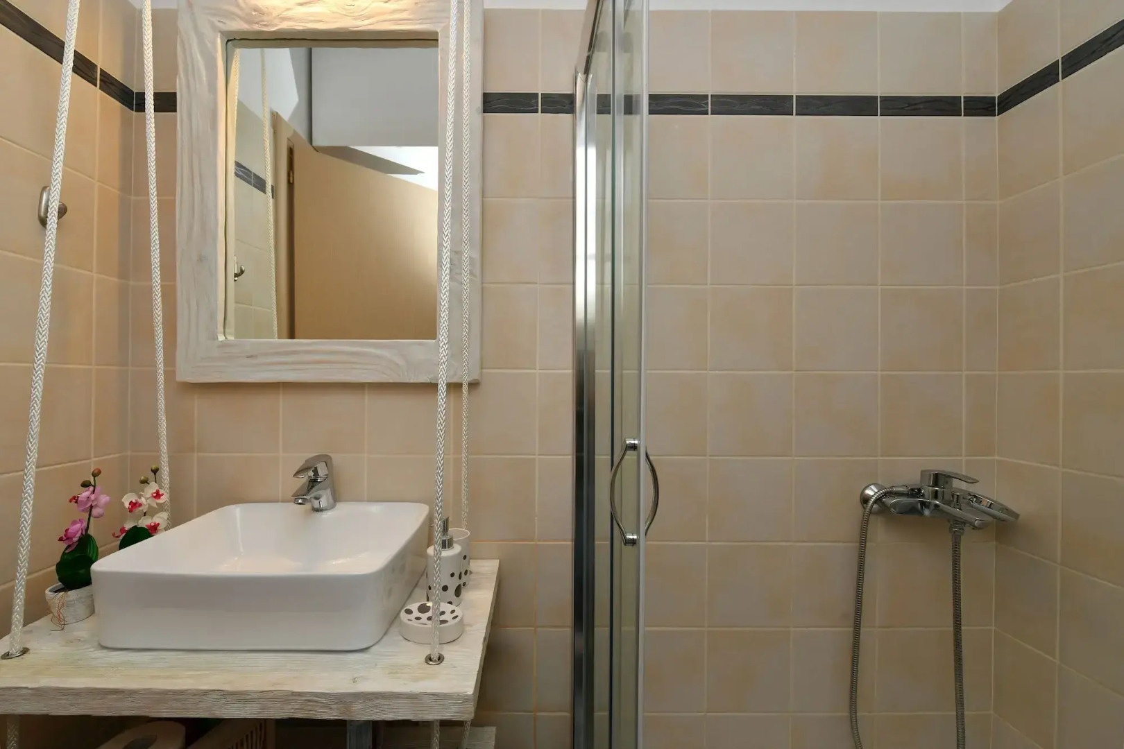 Azzurro Bianco Suites